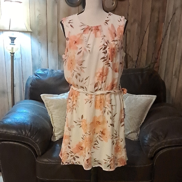 Apricot Floral Midi Sleeveless Dress UK Size 16 - Picture 1 of 8